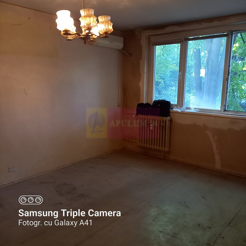 Vanzare apartament 3 camere Prelungirea Ghencea-Raul Doamnei