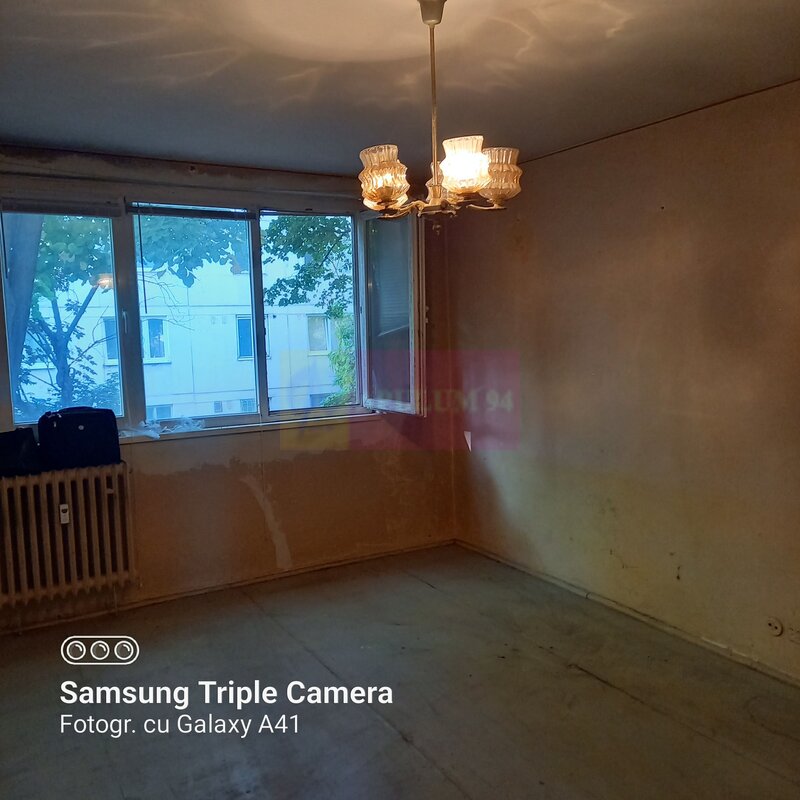 Vanzare apartament 3 camere Prelungirea Ghencea-Raul Doamnei