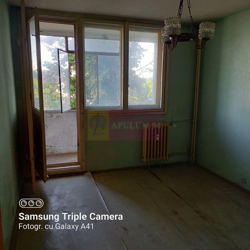 Vanzare apartament 3 camere Prelungirea Ghencea-Raul Doamnei